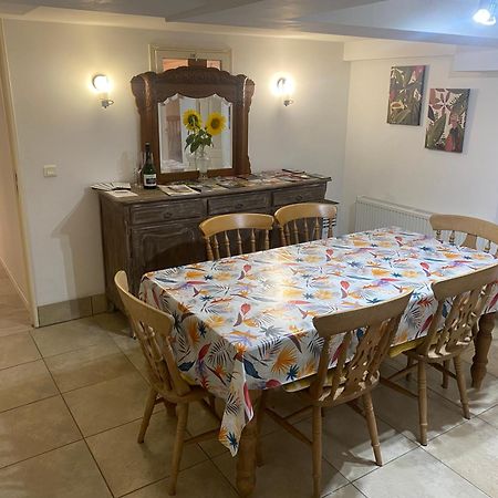 Peaceful 3 Bedroom 8 Person Ground Floor Apartment With Large Private Heated Pool La Digne-d'Amont Exterior photo